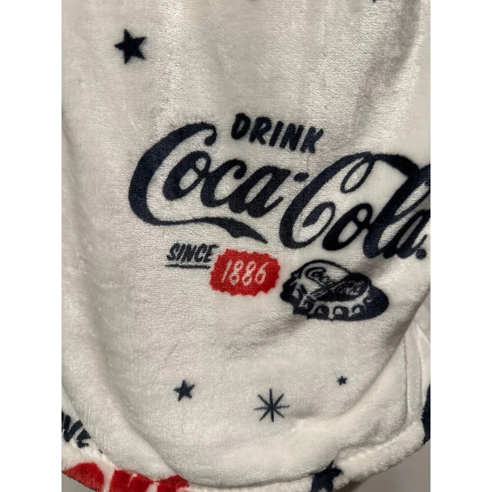 Viral Coca Cola Throw Blanket
